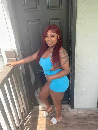 OnlyFans cuenta theonlycinnamonbun header 2