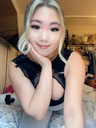 OnlyFans account  tofubabymunchie avatar 1
