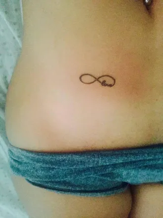 OnlyFans cuenta caricia143 header 2