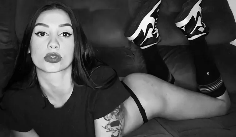 OnlyFans cuenta cyntiacosta header 2