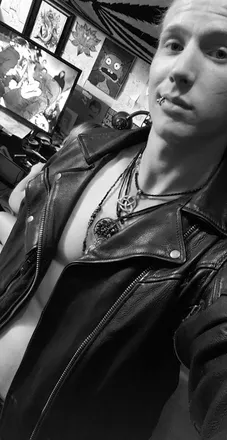 OnlyFans cuenta dirtydenim header 2