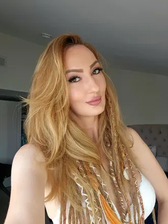 OnlyFans account  lisina_vip avatar 1