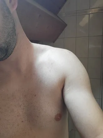 OnlyFans cuenta swiss_made header 2