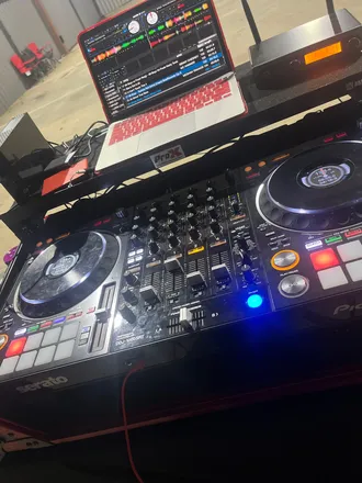 OnlyFans cuenta yourfavdj header 2