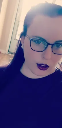 OnlyFans cuenta cuteface_bigbehind header 2