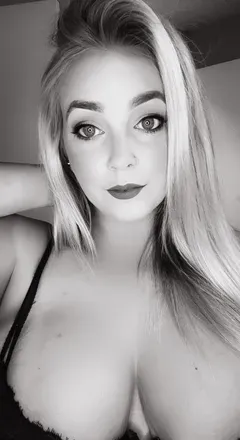 OnlyFans cuenta chelseaelizabethh avatar 1
