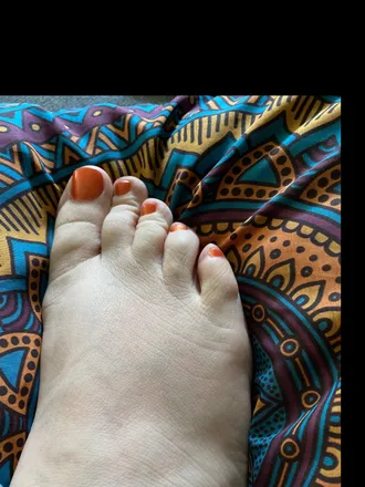 OnlyFans account  misspiggycutes header 2