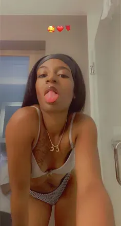 OnlyFans account  funsizee_foreign avatar 1