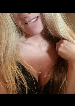 OnlyFans cuenta hotwifehaylz avatar 1