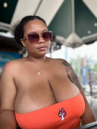 OnlyFans cuenta hazelraye11 avatar 1