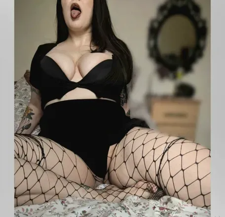 OnlyFans cuenta curvybrat4u avatar 1