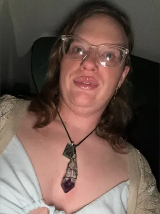 OnlyFans account  desirosecake header 2