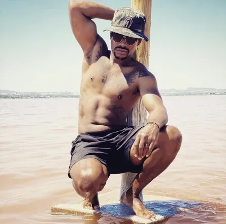 OnlyFans account  elblackpanther avatar 1