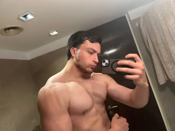 OnlyFans account  thomyhung avatar 1