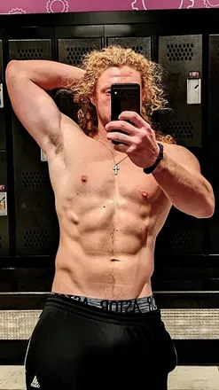 OnlyFans cuenta crimlocks avatar 1