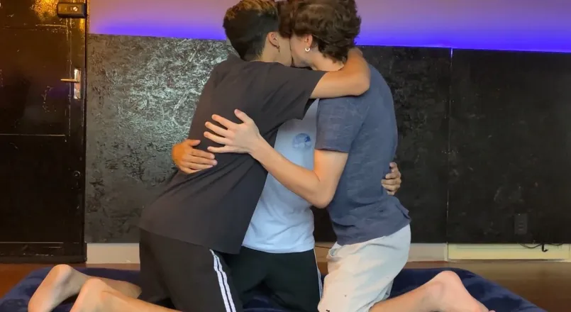 OnlyFans cuenta teensandtwinks header 2