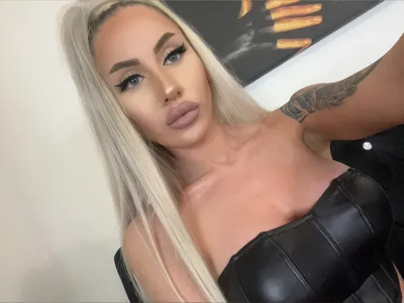 OnlyFans cuenta bella_blonda98 avatar 1