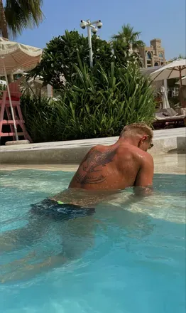 OnlyFans account  phinnick avatar 1