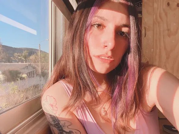 OnlyFans cuenta coralinealejandra header 2