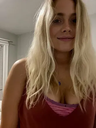 OnlyFans cuenta chicagogirl327 avatar 1