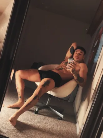 OnlyFans cuenta thekingkaeru header 2