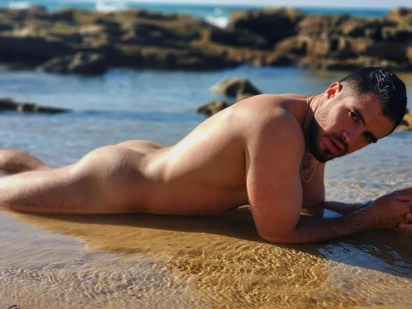 OnlyFans cuenta handy_guy header 2