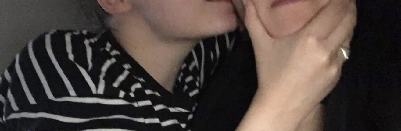 OnlyFans cuenta petitephoenix header 2