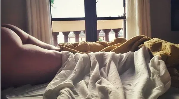 OnlyFans cuenta kinky-aries header 2