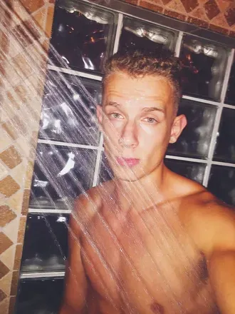 OnlyFans account  bigoledaddyb avatar 1