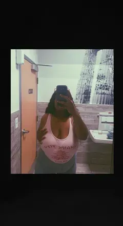 OnlyFans cuenta purplerayn25 avatar 1