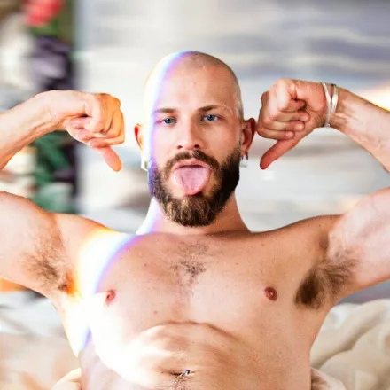 OnlyFans cuenta personne_public header 2