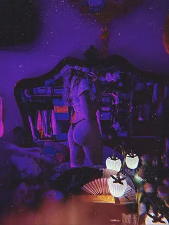 OnlyFans cuenta roger-rabbit header 2