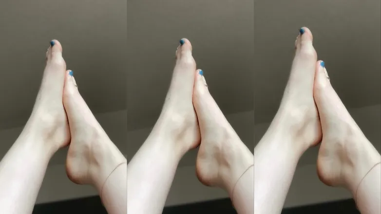 OnlyFans cuenta frecklesndfeeet header 2