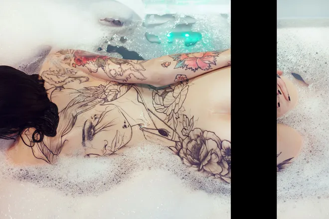 OnlyFans cuenta thewhyteraven header 2