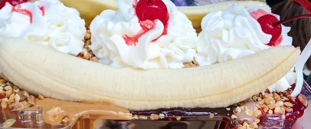 OnlyFans cuenta bananamilkshakes header 2