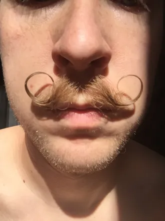 OnlyFans cuenta its_moustacheo header 2