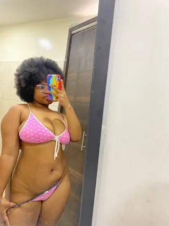 OnlyFans cuenta holy1 header 2