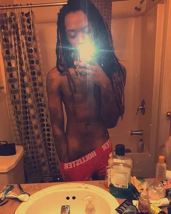 OnlyFans cuenta yes.sir.daddy avatar 1