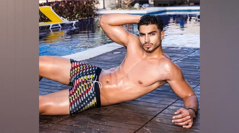 OnlyFans cuenta juanse-official header 2