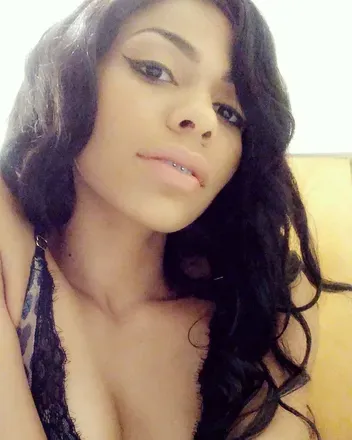 OnlyFans cuenta ravensdesirees avatar 1