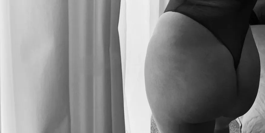 OnlyFans cuenta esme.xo header 2