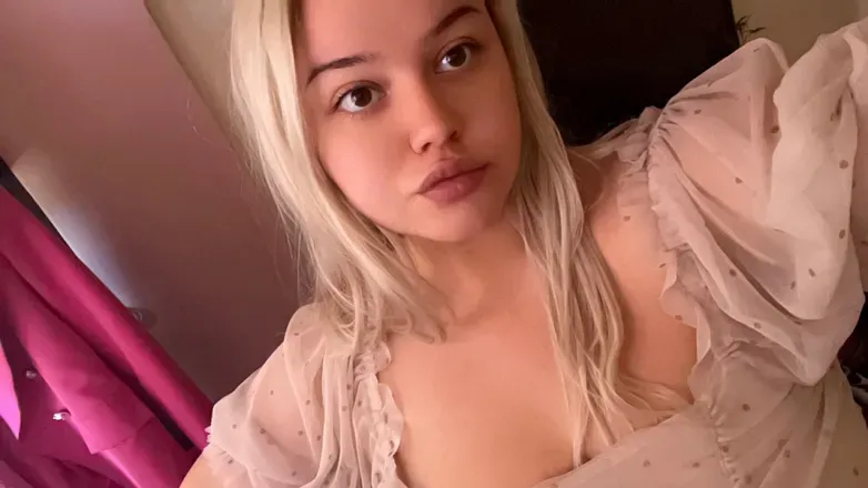 OnlyFans cuenta angelcasey header 2