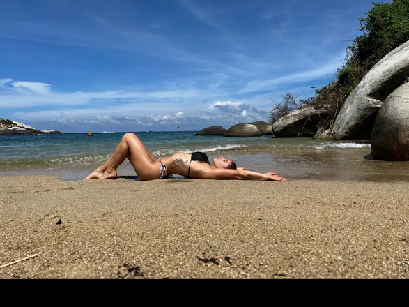 OnlyFans cuenta sarasecret6 header 2