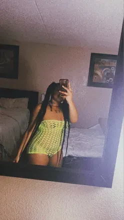 OnlyFans cuenta strawberryyycreamcakees avatar 1