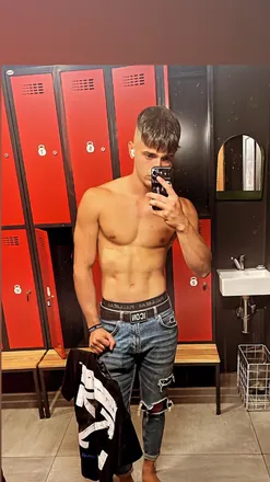 OnlyFans cuenta charliedevil previous_avatars_1 3