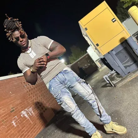 OnlyFans cuenta youlovechocolate header 2