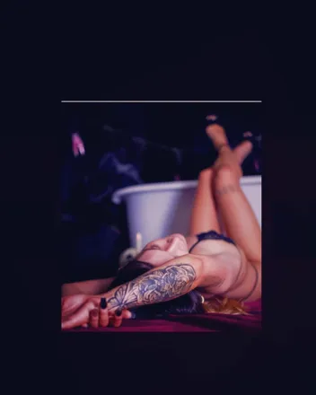 OnlyFans cuenta italianbunniee header 2