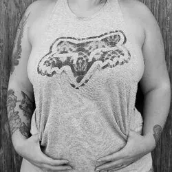 OnlyFans cuenta bustymama28 avatar 1