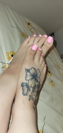 OnlyFans account  akariiblue header 2
