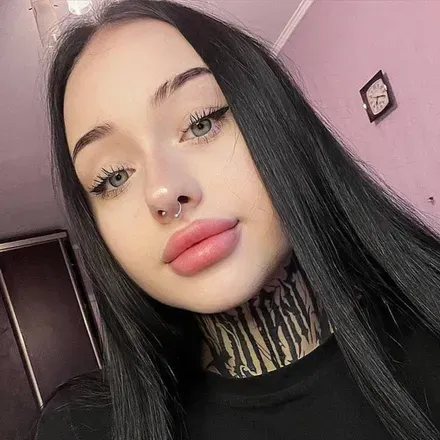 OnlyFans account  yourhottienica avatar 1